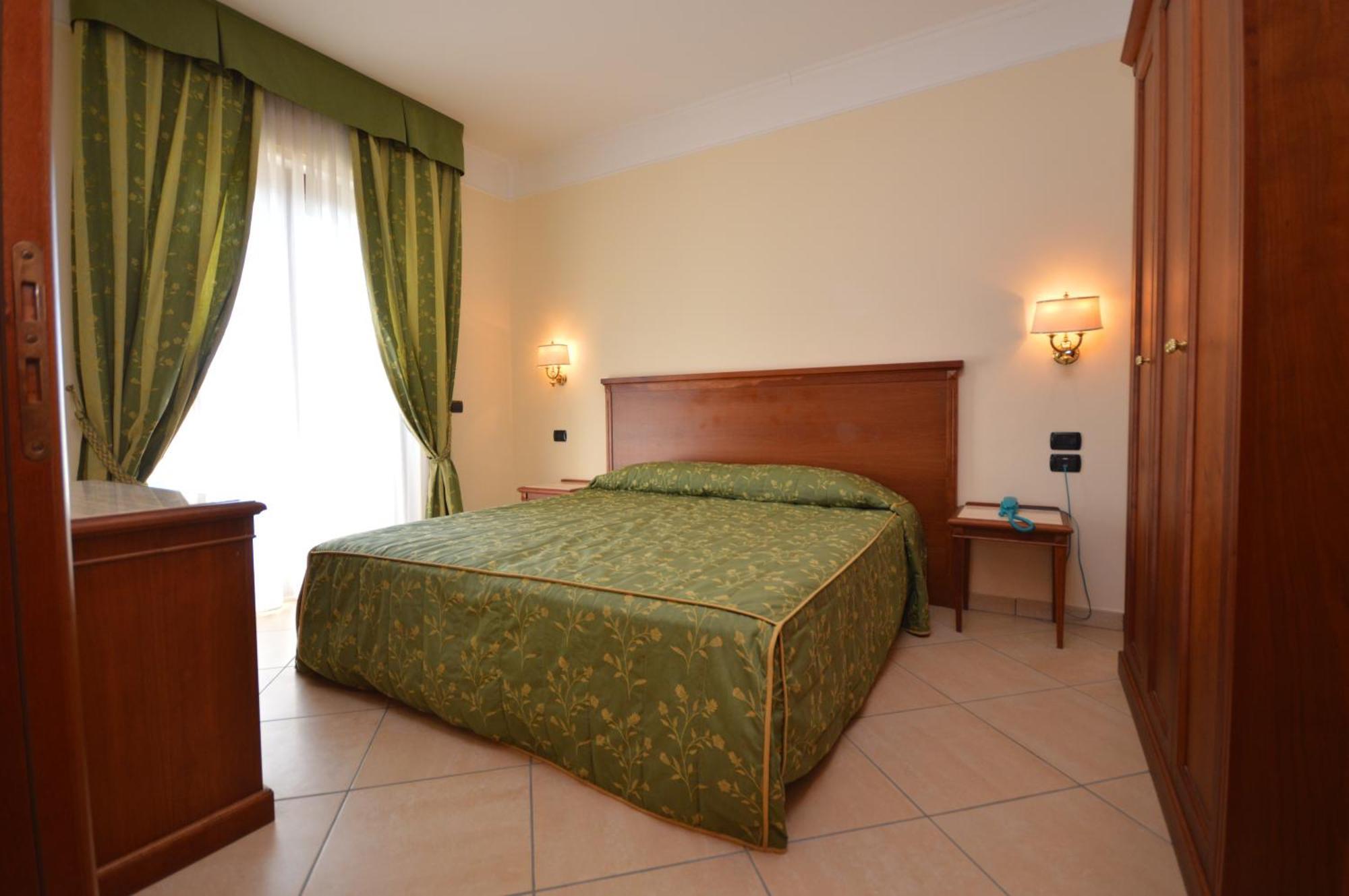 Hotel Residence Il Gabbiano Cirò Marina Pokój zdjęcie