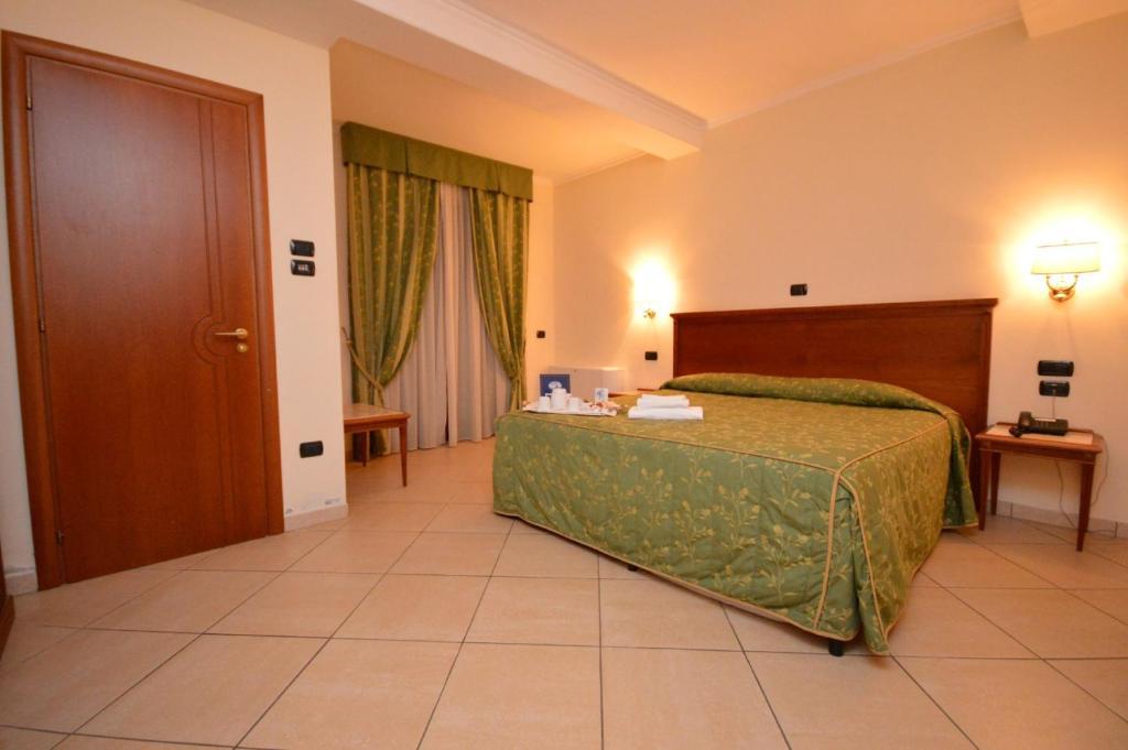 Hotel Residence Il Gabbiano Cirò Marina Pokój zdjęcie